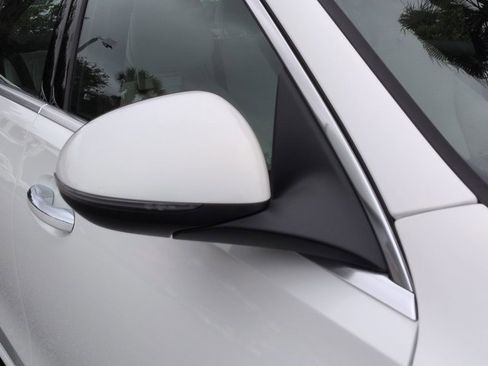 Used 2026 Mercedes-Benz C 300 Sedan image 12