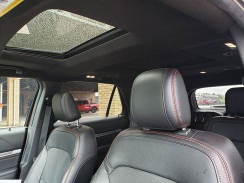 Used 2019 Ford Explorer Sport w/ Equipment Group 401A AWD/4WD image 12