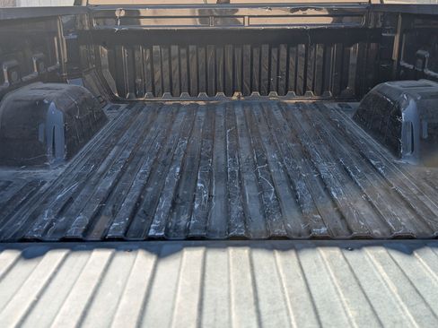 Used 2022 Chevrolet Silverado 1500 Custom image 18