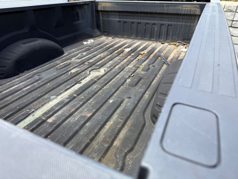 Used 2017 Ford F250 XLT AWD/4WD image 3