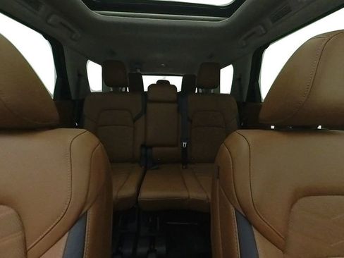 New 2025 Nissan Pathfinder Platinum w/ Cargo Package image 33