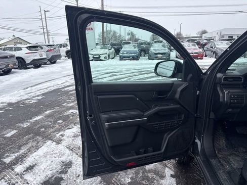 New 2026 Toyota Tacoma SR5 AWD/4WD image 9