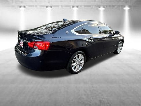 Used 2018 Chevrolet Impala LT w/ Sunroof and Spoiler Package FWD image 4