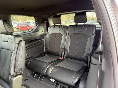 New 2025 Jeep Grand Cherokee L Altitude image 29