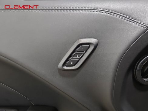 Used 2023 Dodge Challenger R/T w/ Plus Package image 25