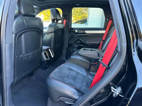 Used 2014 Porsche Cayenne GTS image 18