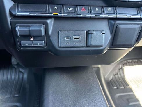 Used 2019 Chevrolet Silverado 1500 LT w/ True North Edition AWD/4WD image 28