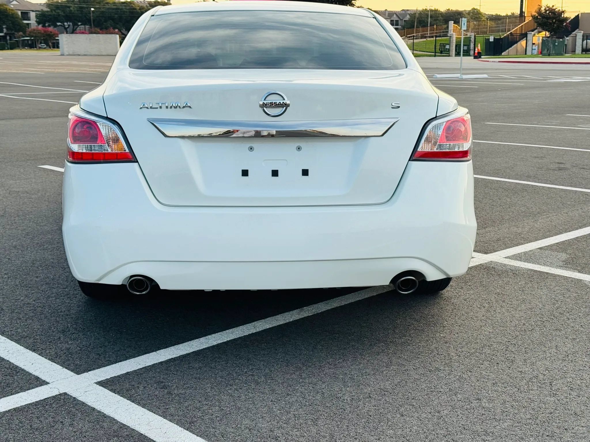 Used 2015 Nissan Altima 2.5 S w/ Power Driver Seat Package FWD image 6