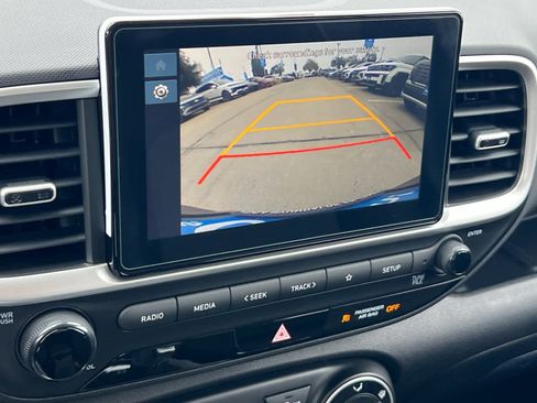 New 2026 Hyundai Venue SE image 19