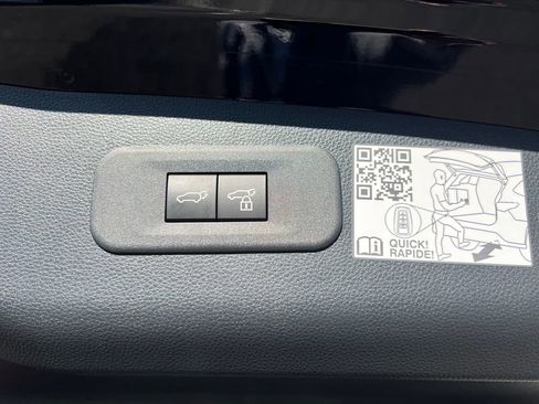 Used 2025 Toyota Crown Signia image 46