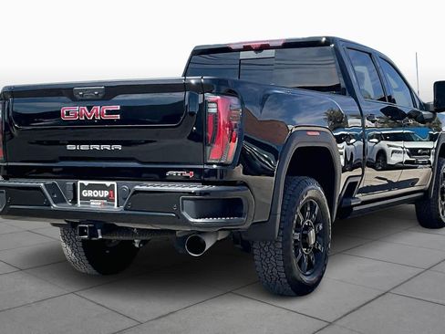 Used 2025 GMC Sierra 2500 AT4 w/ AT4 Premium Plus Package AWD/4WD image 13