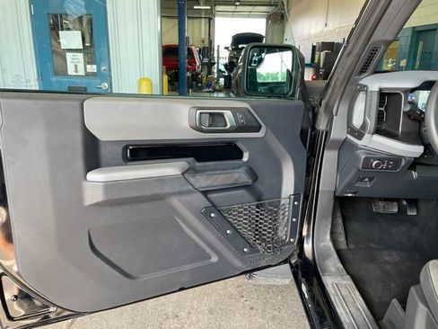 Used 2022 Ford Bronco 2-Door AWD/4WD image 18