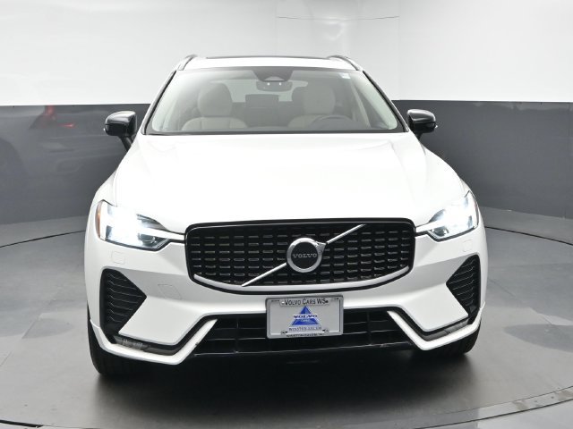 Used 2024 Volvo XC60 B5 Core w/ Climate Package AWD/4WD image 2