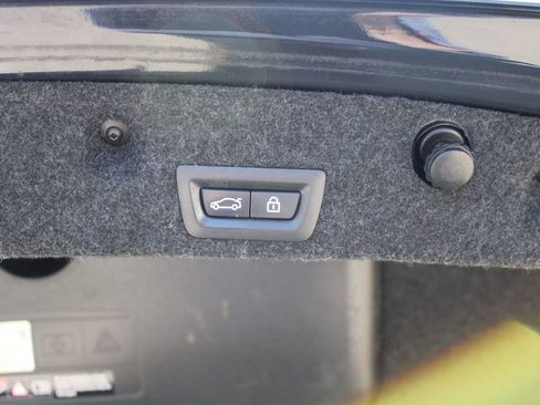 Used 2016 BMW 528i Sedan image 10