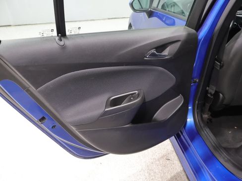 Used 2019 Chevrolet Cruze LT w/ Convenience Package FWD image 19