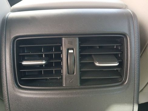 Used 2018 Honda Accord Touring image 26