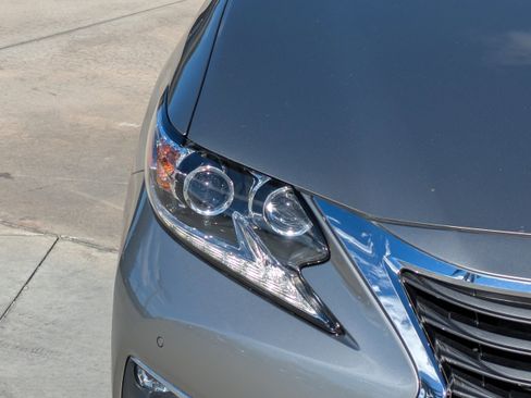 Used 2018 Lexus ES 350 image 7