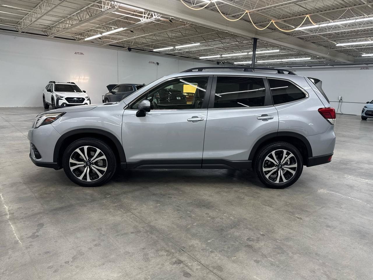 Used 2024 Subaru Forester Limited AWD/4WD image 14