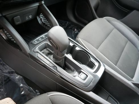 Used 2025 Chevrolet TrailBlazer LT AWD/4WD image 25