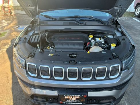 Used 2022 Jeep Compass Latitude w/ Convenience Group AWD/4WD image 18