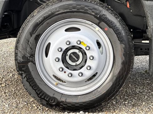 New 2026 Ford F550 XL image 23