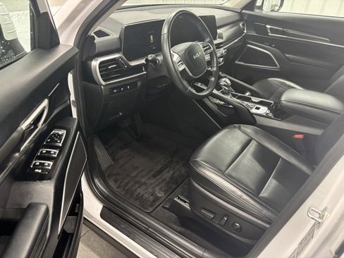 Used 2024 Kia Telluride S w/ S Sunroof Package image 14