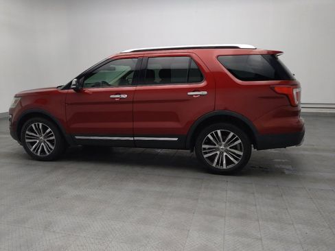 Used 2017 Ford Explorer Platinum image 3