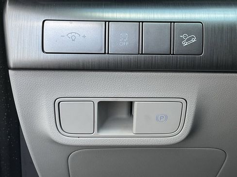 Used 2025 Hyundai Kona SEL image 25