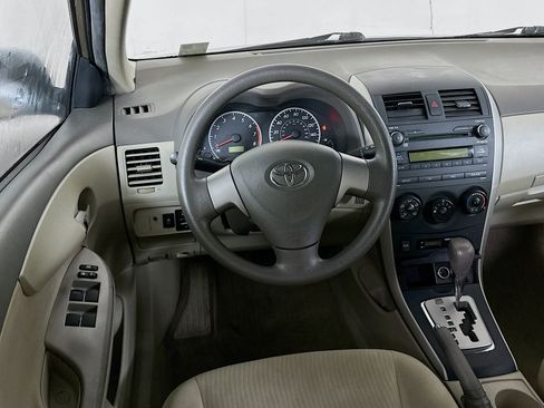 Used 2010 Toyota Corolla LE image 17