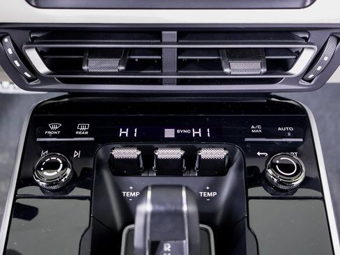 Certified 2021 Porsche 911 Turbo S image 17