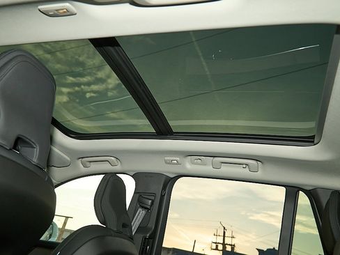 New 2026 Volvo XC90 B6 Plus w/ Protection Package image 22