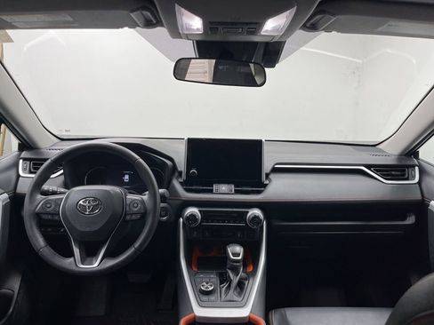 Used 2023 Toyota RAV4 Adventure w/ Convenience Package AWD/4WD image 8