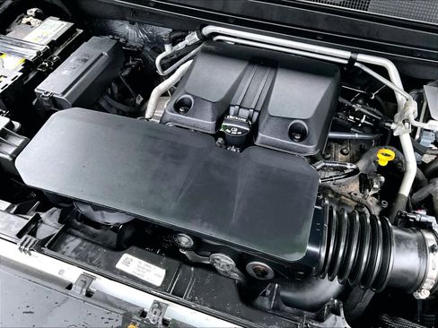 Used 2023 Chevrolet Colorado LT w/ LT Convenience Package II image 36