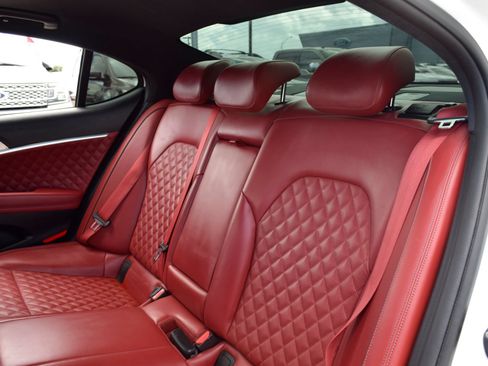 Used 2022 Genesis G70 3.3T Launch Edition RWD image 18