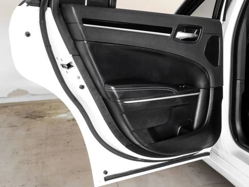 Used 2022 Chrysler 300 S RWD image 50