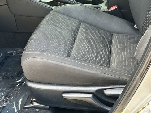 Used 2018 Toyota Corolla iM FWD image 19
