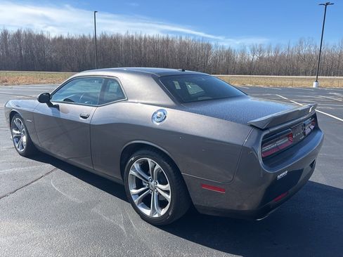 Used 2021 Dodge Challenger R/T image 3