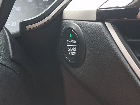 Certified 2020 Ford Escape SEL FWD image 25