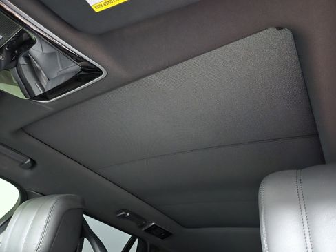 Used 2021 Land Rover Range Rover Westminster Edition image 11