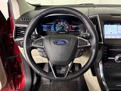 Certified 2019 Ford Edge Titanium w/ Equipment Group 301A FWD image 17