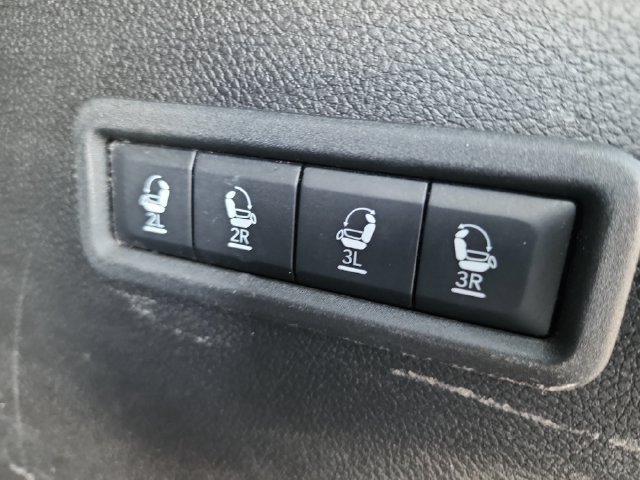 Used 2024 Jeep Wagoneer Series III AWD/4WD image 24