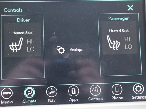 Used 2023 Chrysler 300 Touring L image 23