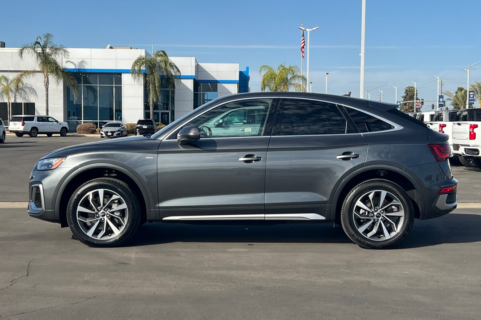 Used 2024 Audi Q5 2.0T Premium Plus w/ Premium Plus Package AWD/4WD image 8