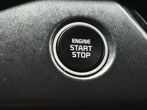 Used 2025 Kia Seltos EX AWD/4WD image 26