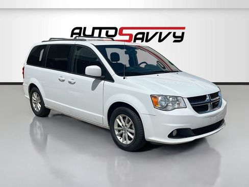 Used 2018 Dodge Grand Caravan SXT FWD image 1