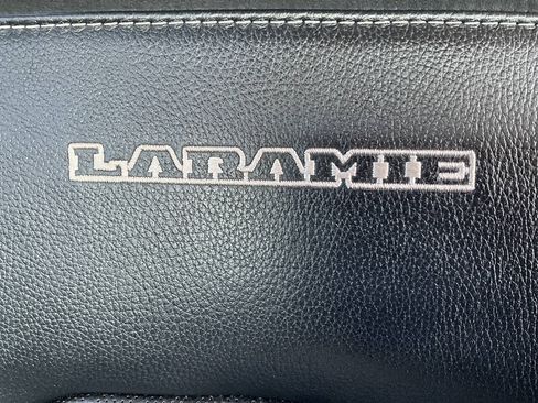 Used 2019 RAM 1500 Laramie AWD/4WD image 33
