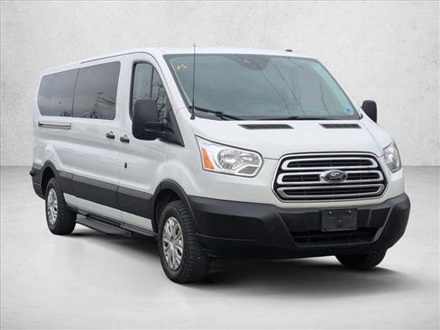 Used 2019 Ford Transit 350 XLT image 3