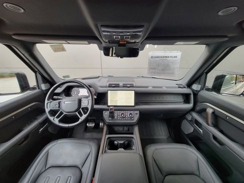 Used 2024 Land Rover Defender 130 X image 21
