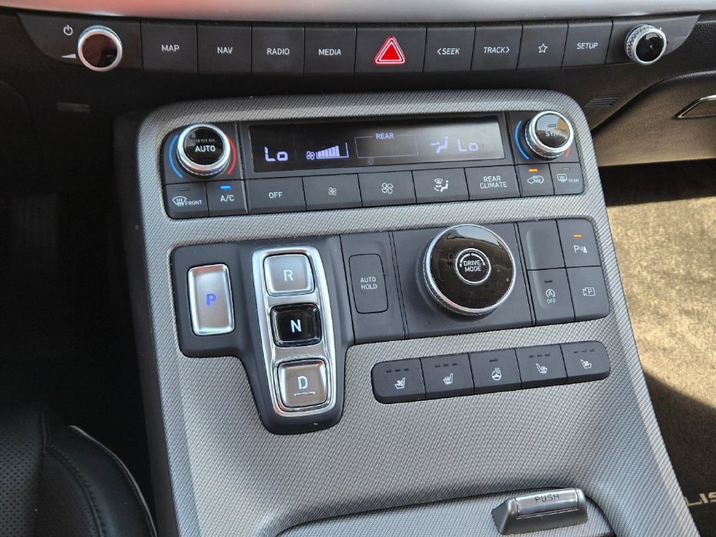 Used 2023 Hyundai Palisade SEL w/ Premium Package FWD image 29
