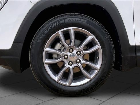 Used 2022 GMC Terrain SLT FWD image 11